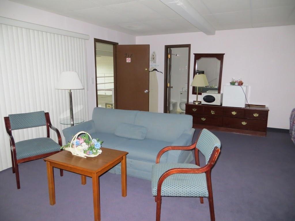 The Bluffs Inn & Suites Decorah Bagian luar foto