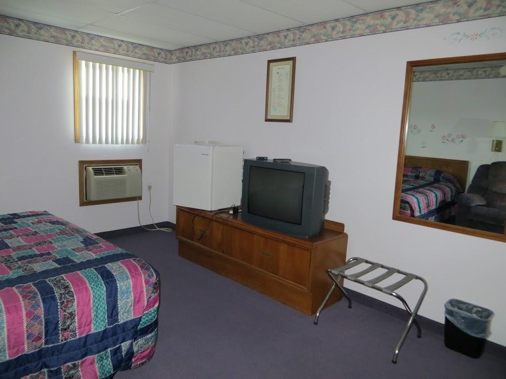 The Bluffs Inn & Suites Decorah Ruang foto