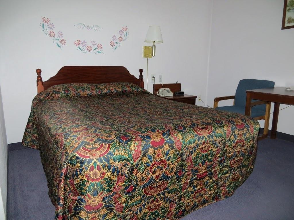 The Bluffs Inn & Suites Decorah Ruang foto
